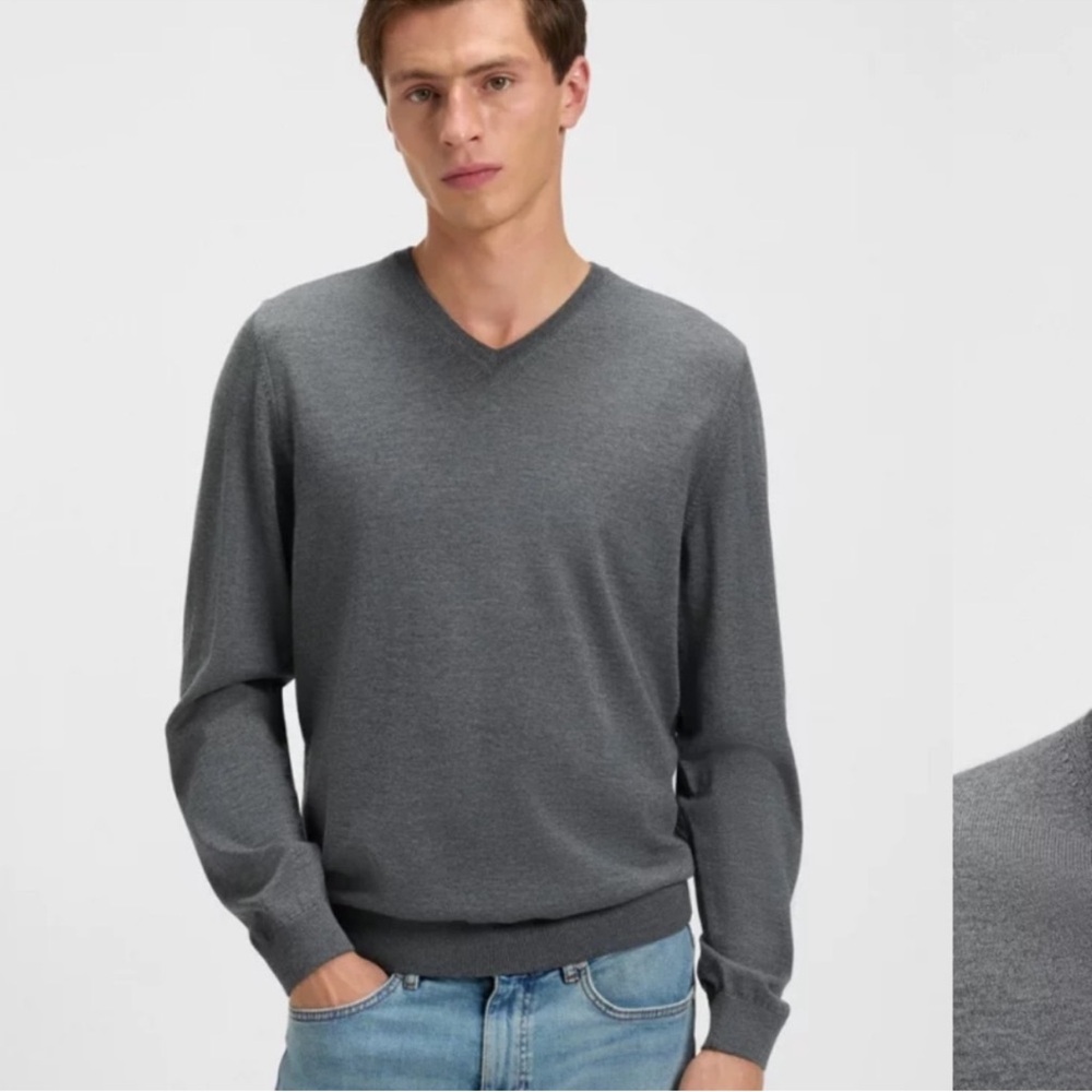 Men's Gray V-Neck Sweater